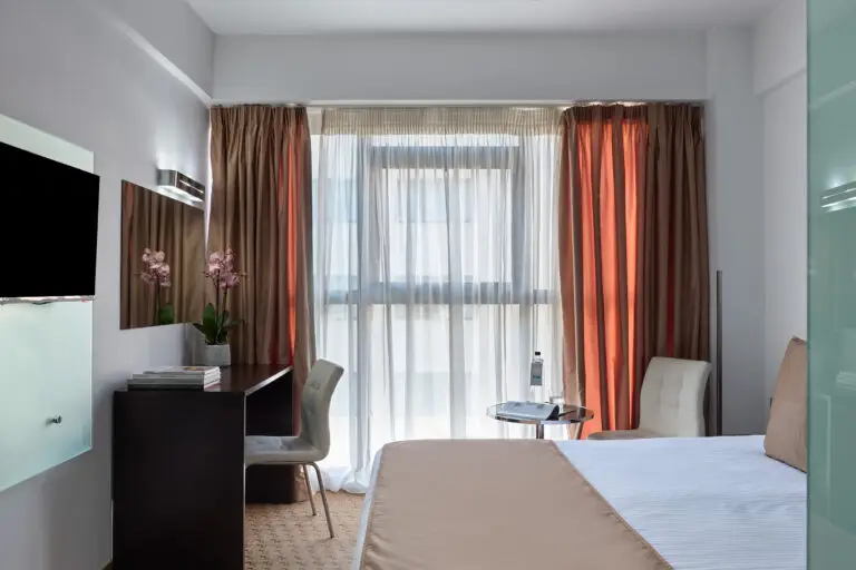 BREEZE_Standard Room_1_Dimitris Chachlas