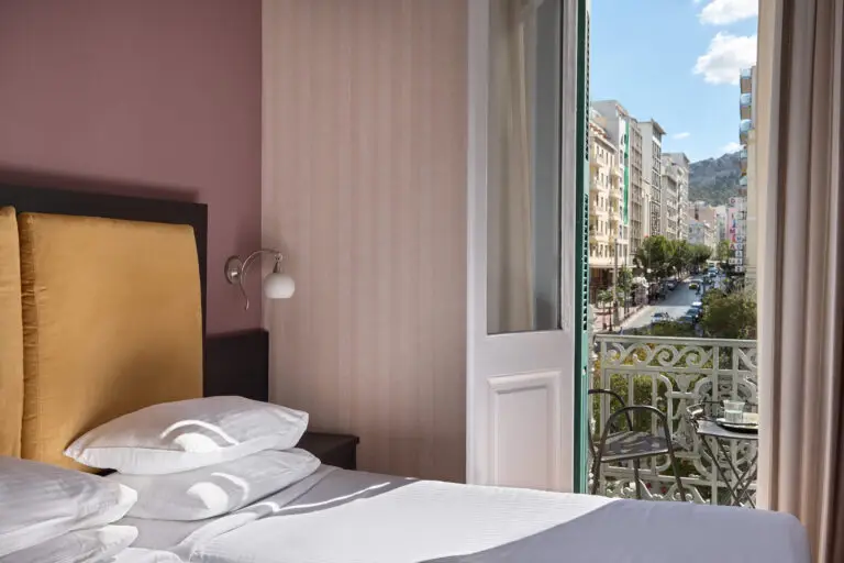 Delphi_Junior_Suite_w.-Balcony_1_Dimitris-Chachlas-scaled.jpg
